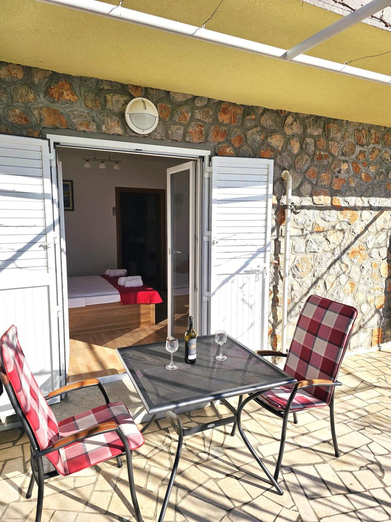 Apartments Lidija Свети-Юрай Экстерьер фото